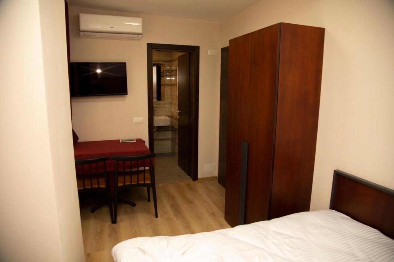 Hotel Oferta Prizren Exterior foto