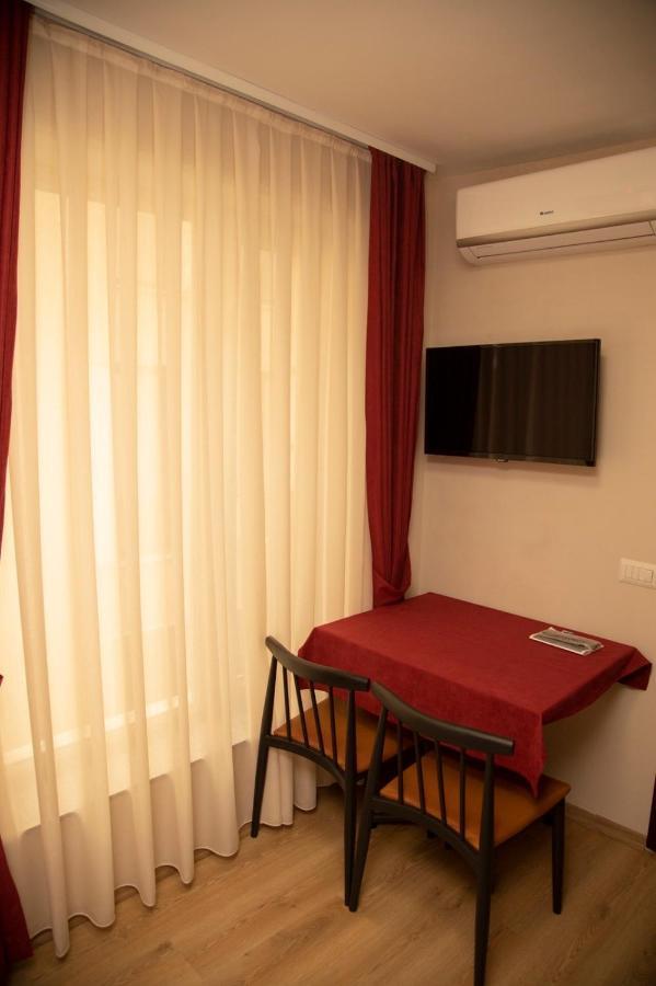 Hotel Oferta Prizren Exterior foto